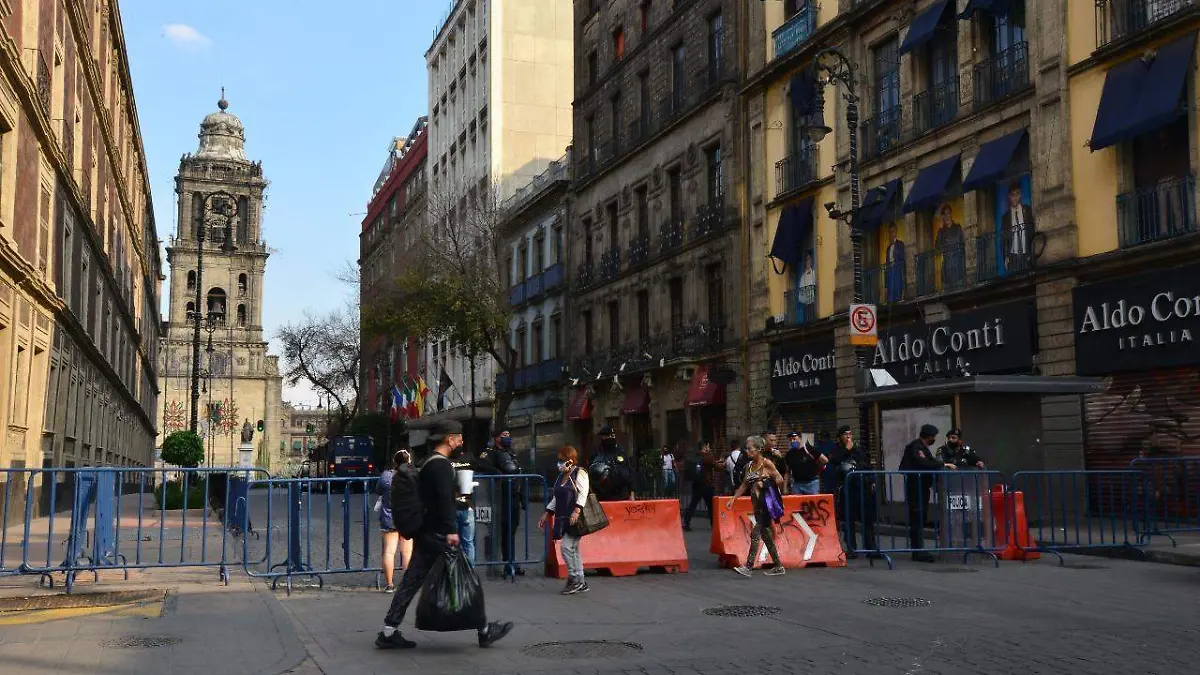 calles cerradas en el centro historico de la ciudad de mexico diciembre 2020